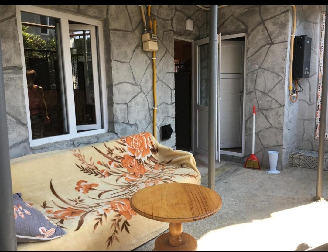 Отель Batumi House Экстерьер фото